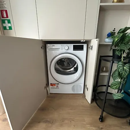 Ivory Deluxe - Free Parking & Self Check-in Apartment Bucharest